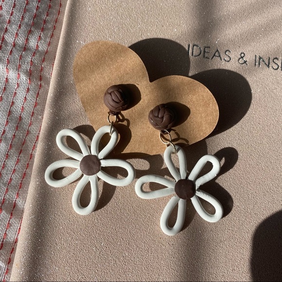 💕Last PairFloral Statement Earrings Flowers - Picture 3 of 5